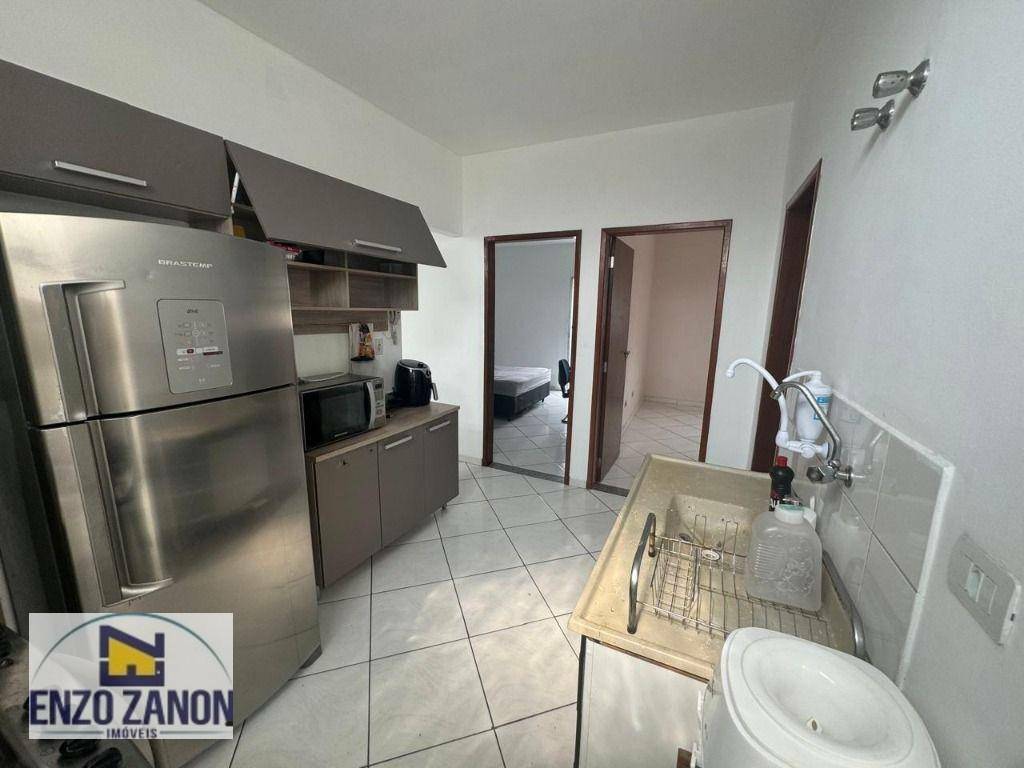 Apartamento para alugar com 2 quartos, 70m² - Foto 24