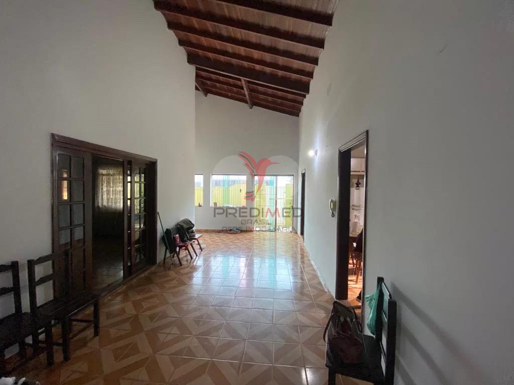 Casa à venda com 2 quartos, 325m² - Foto 16