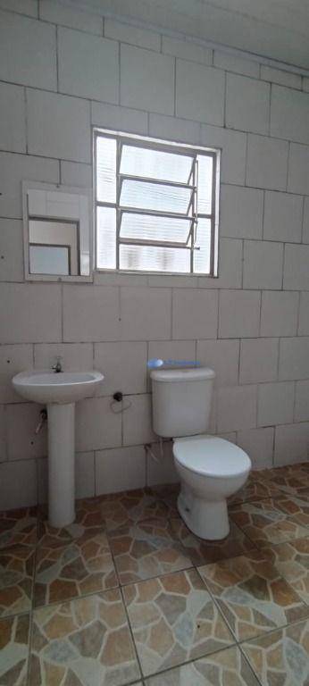 Casa à venda com 2 quartos, 80m² - Foto 15