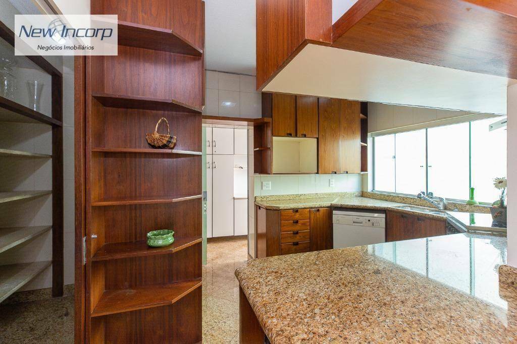 Sobrado à venda com 4 quartos, 220m² - Foto 15