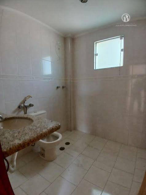 Apartamento à venda com 2 quartos, 84m² - Foto 11