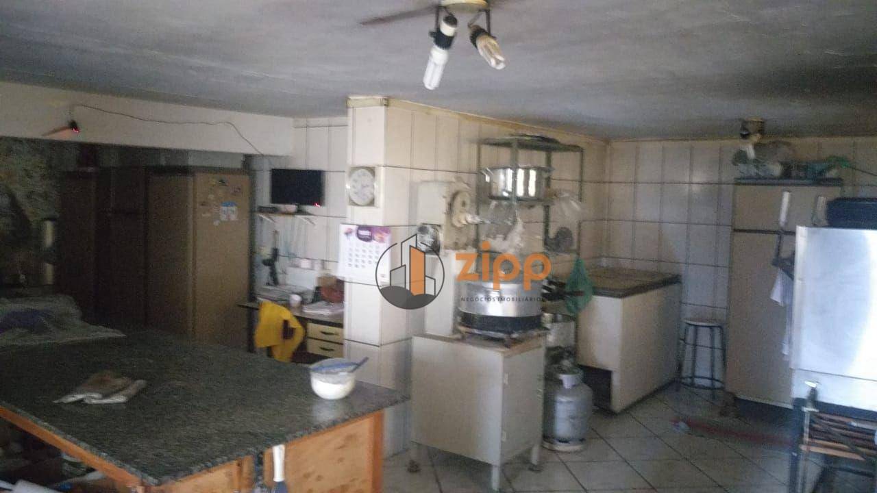 Sobrado à venda com 4 quartos, 300m² - Foto 19