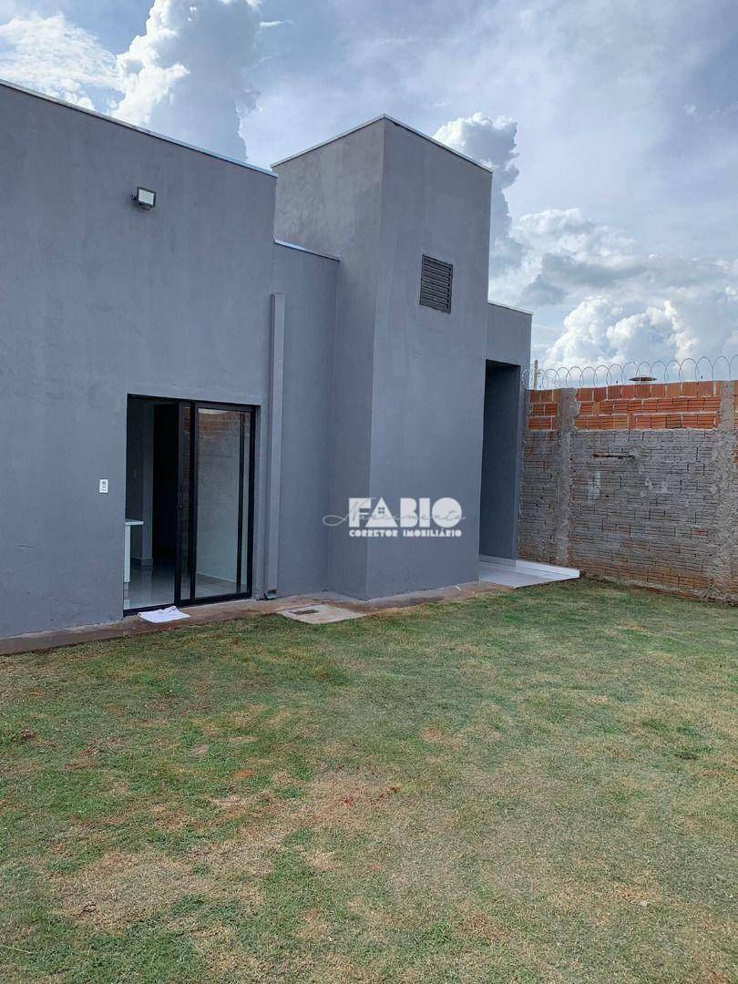 Casa à venda com 2 quartos, 63m² - Foto 12