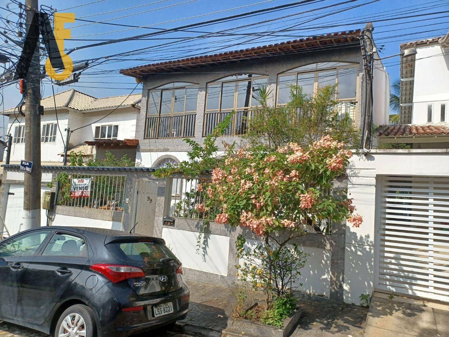 Casa de Condomínio à venda com 4 quartos, 321m² - Foto 1