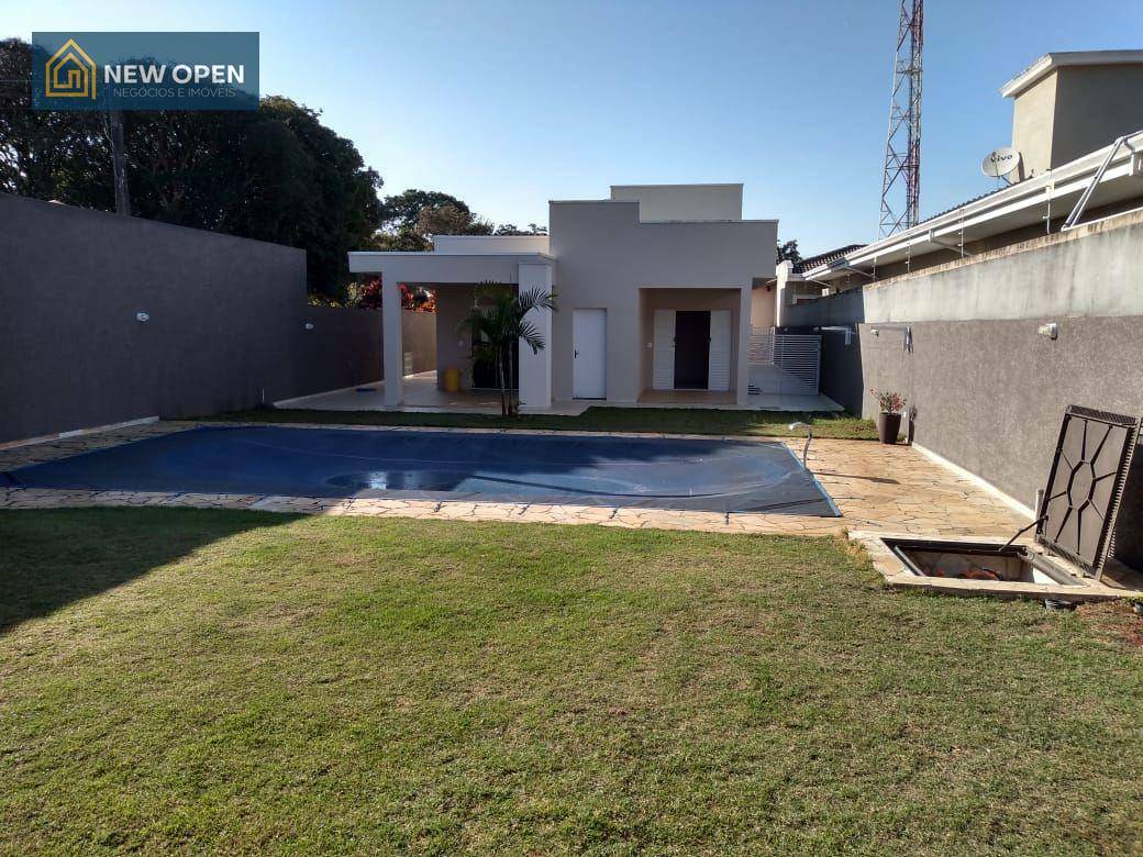 Casa à venda com 3 quartos, 197m² - Foto 3