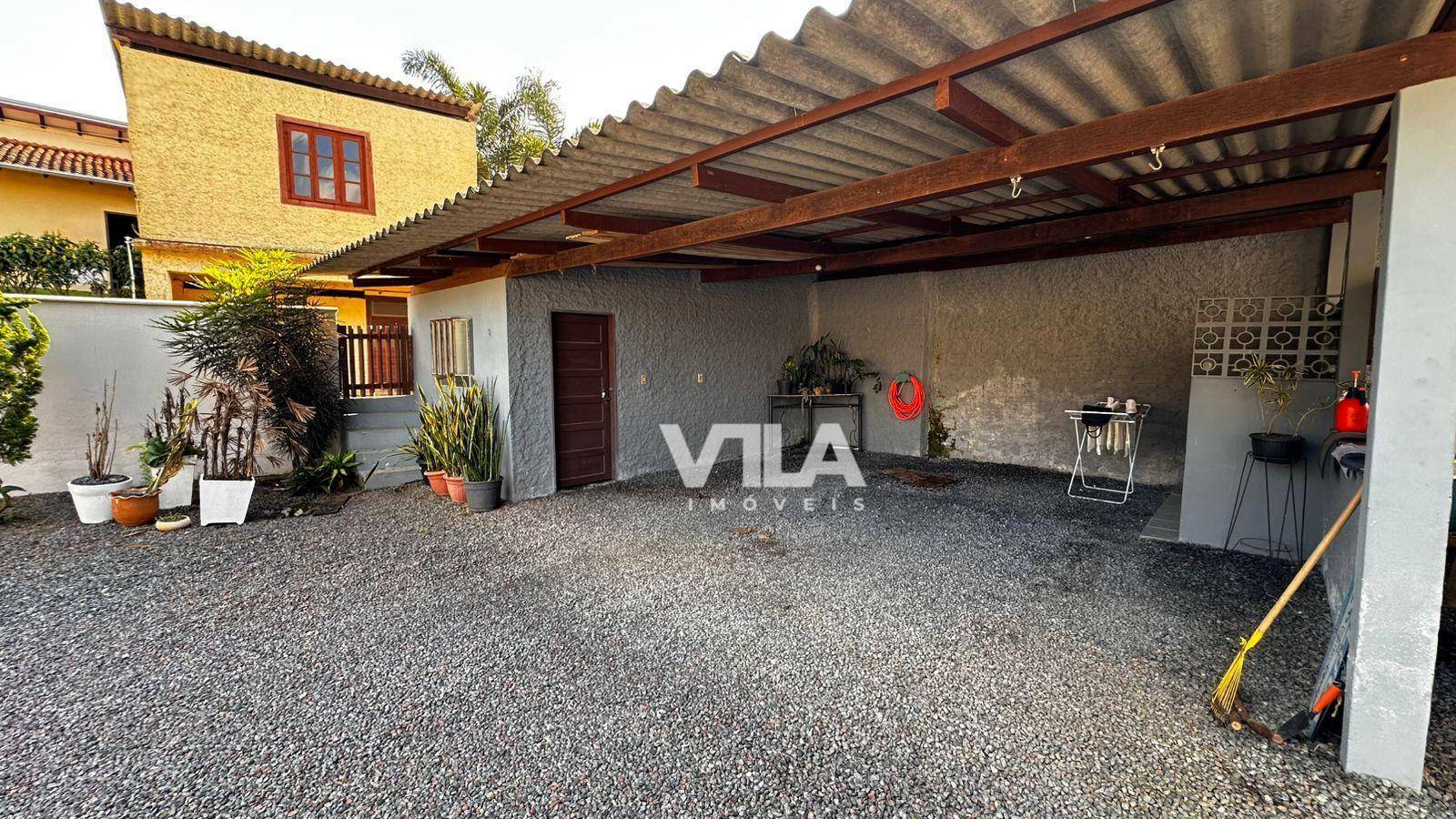 Casa à venda com 6 quartos, 305m² - Foto 5