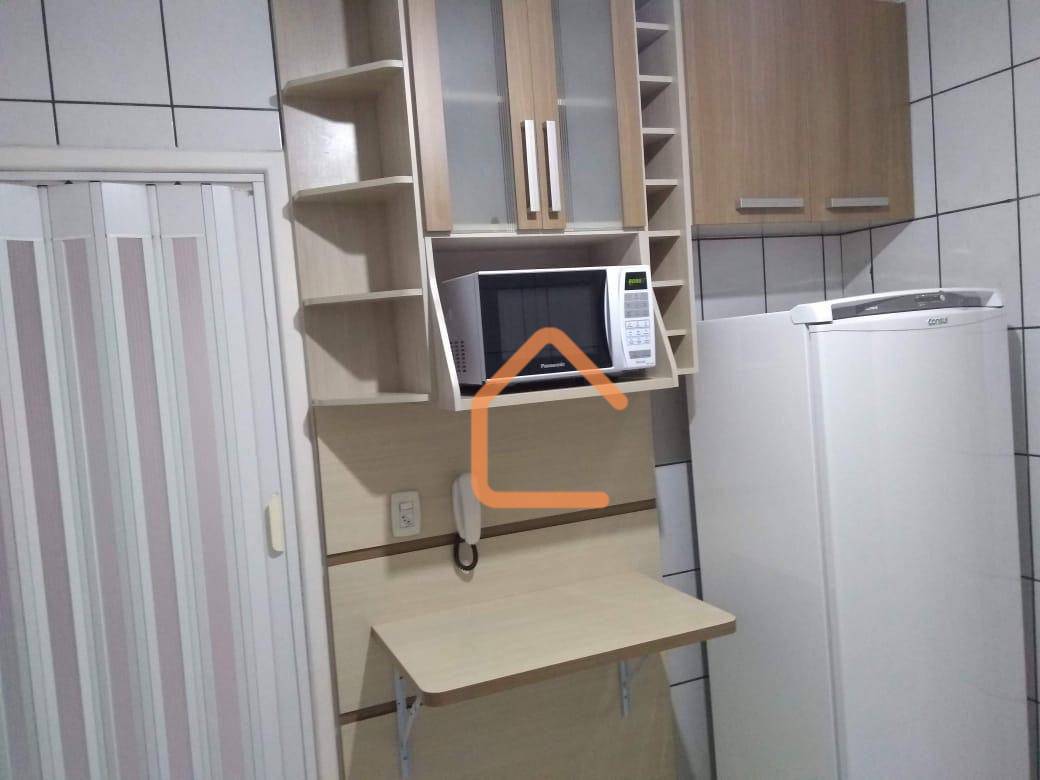 Apartamento à venda com 2 quartos, 70m² - Foto 13