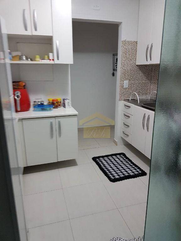 Apartamento à venda com 2 quartos, 67m² - Foto 4