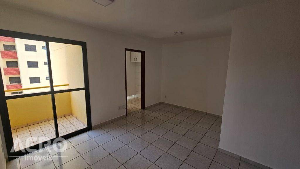 Apartamento para alugar com 3 quartos, 74m² - Foto 1