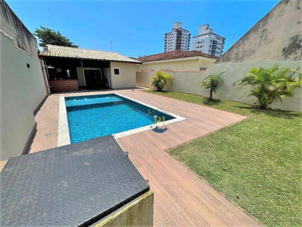 Casa à venda com 3 quartos, 178m² - Foto 2