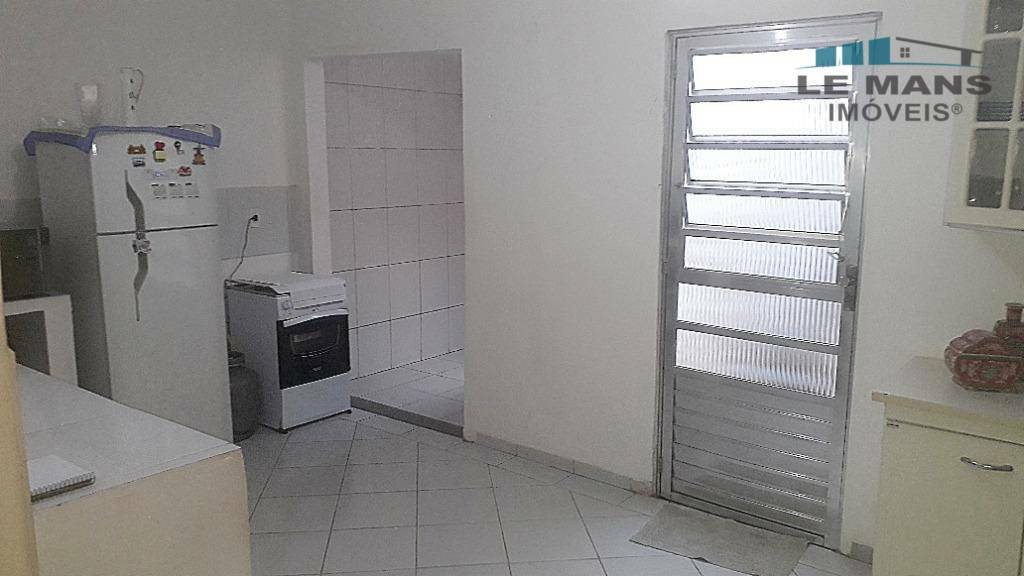 Casa à venda com 2 quartos, 170m² - Foto 5