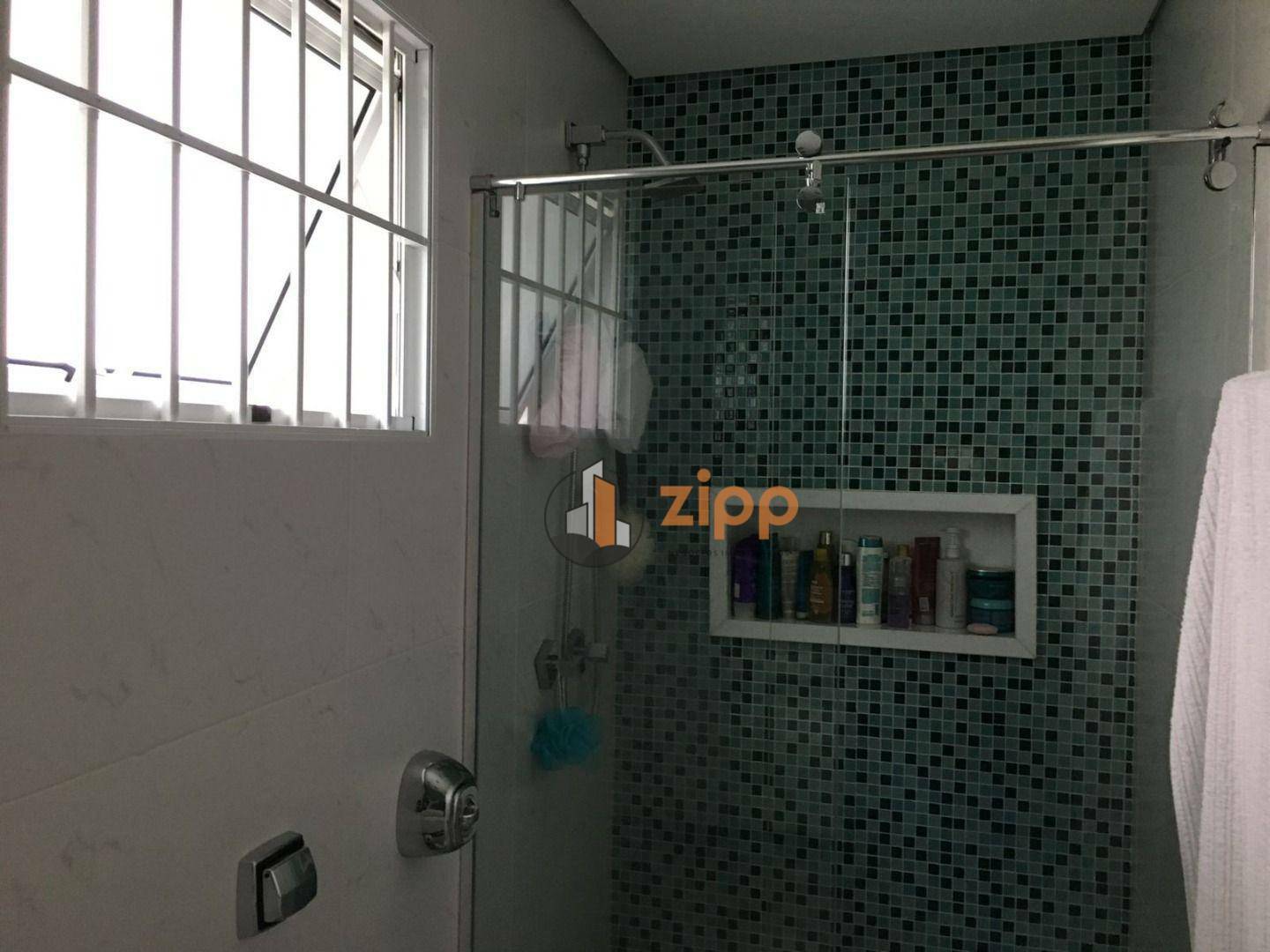 Sobrado à venda com 4 quartos, 250m² - Foto 7