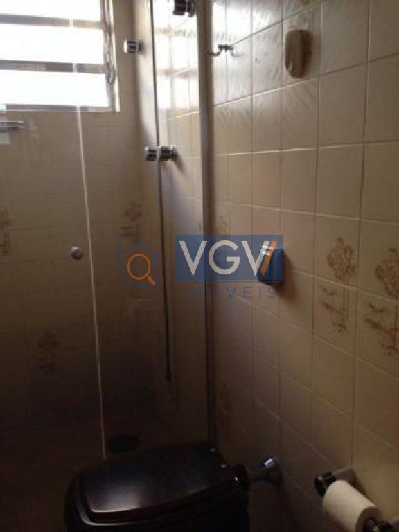 Casa à venda com 4 quartos, 300m² - Foto 10