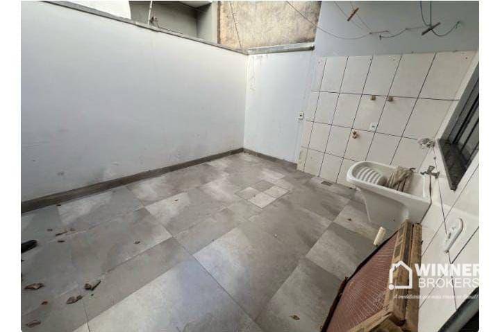 Casa à venda com 3 quartos, 99m² - Foto 5
