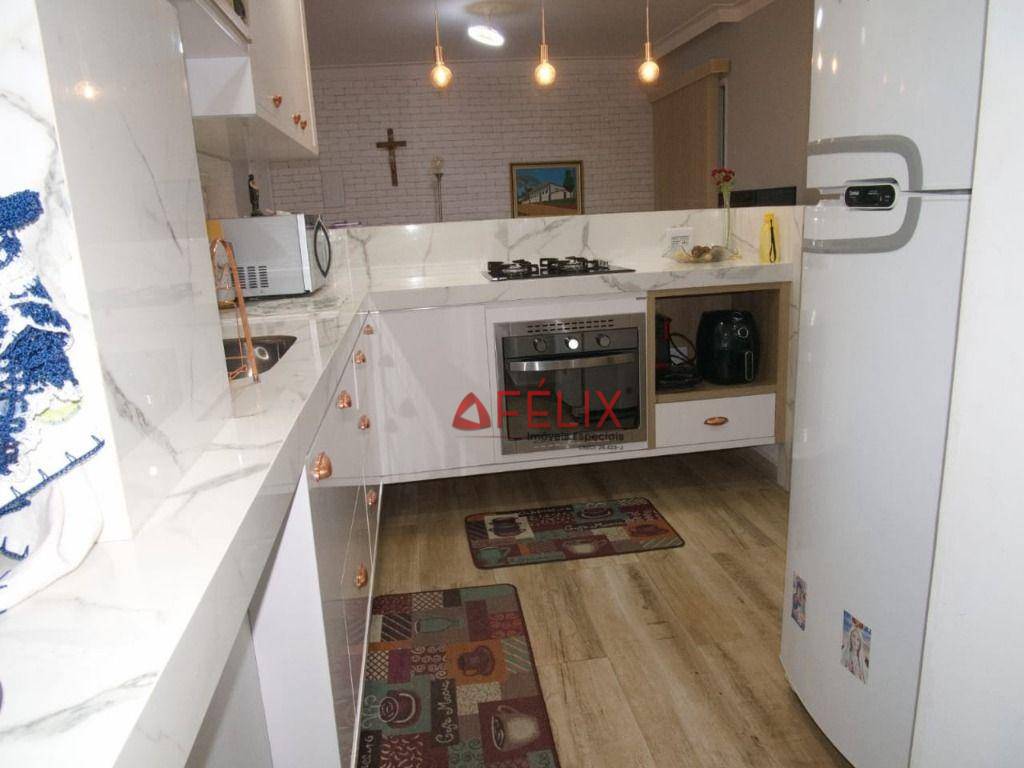 Apartamento à venda com 2 quartos, 65m² - Foto 4