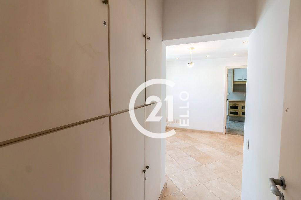 Apartamento para alugar com 3 quartos, 240m² - Foto 31