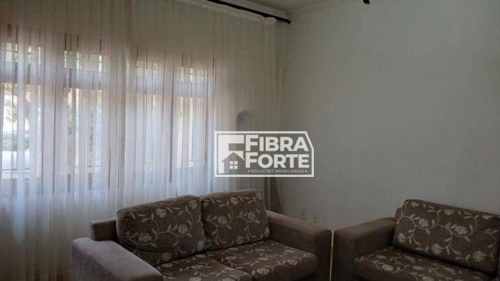 Casa à venda com 4 quartos, 250m² - Foto 8