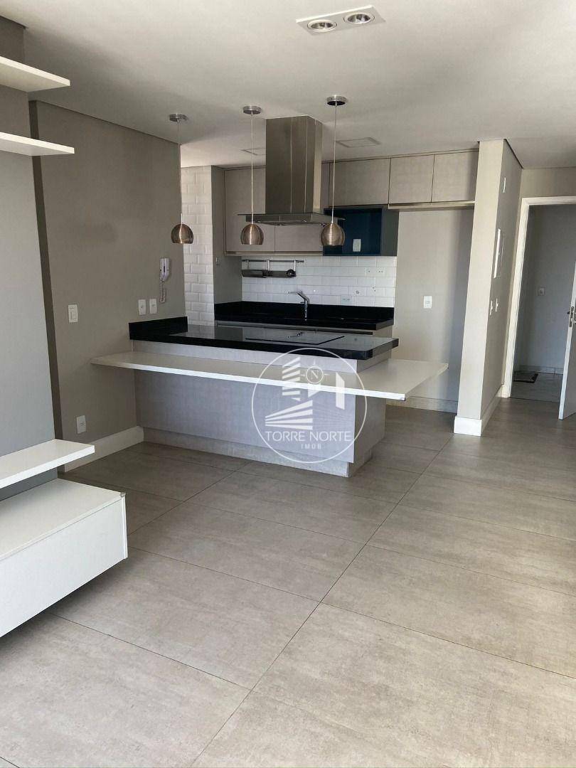 Apartamento à venda com 2 quartos, 66m² - Foto 5