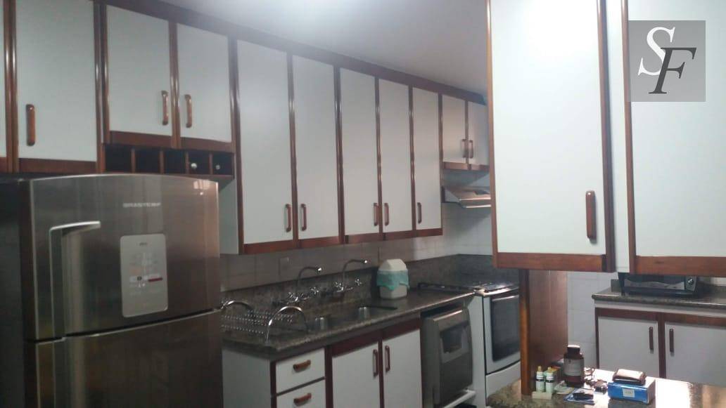 Apartamento à venda com 4 quartos, 212m² - Foto 8