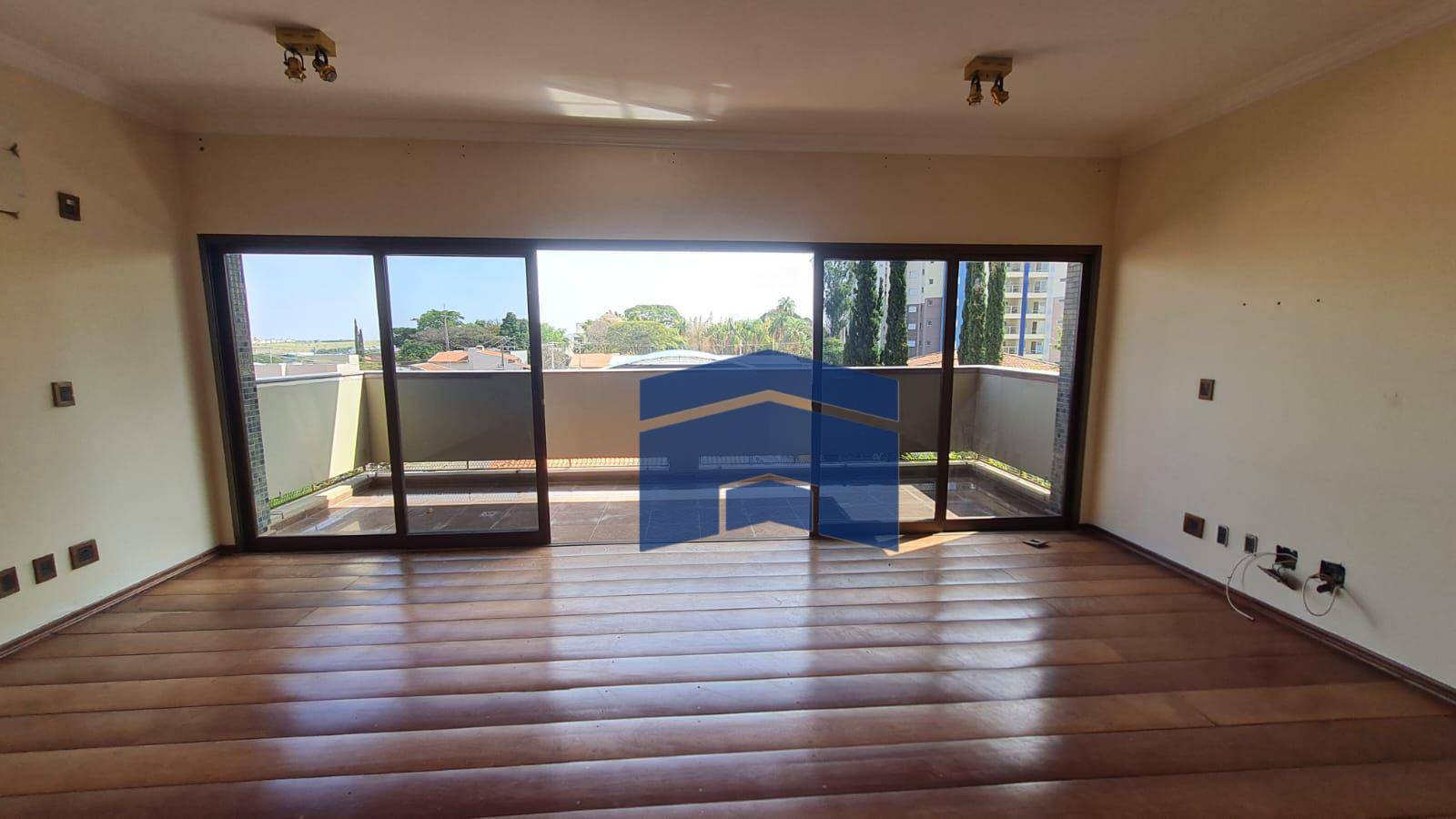 Apartamento à venda com 3 quartos, 170m² - Foto 4