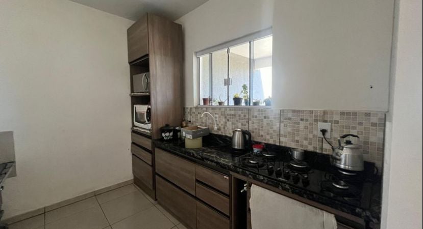 Casa à venda com 2 quartos, 65m² - Foto 10