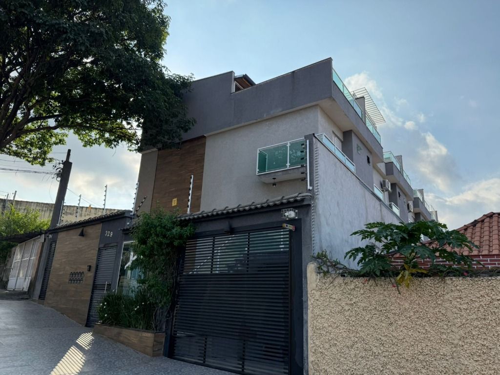 Sobrado à venda com 2 quartos, 130m² - Foto 2