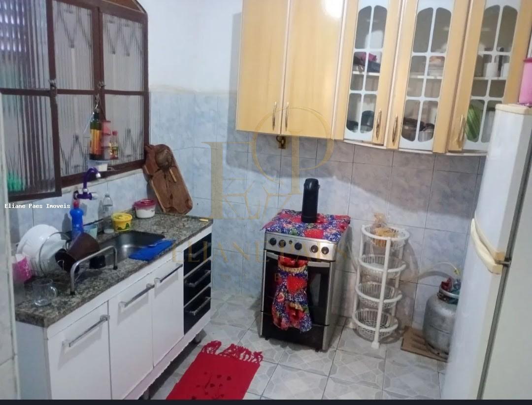 Casa à venda com 3 quartos, 200m² - Foto 9