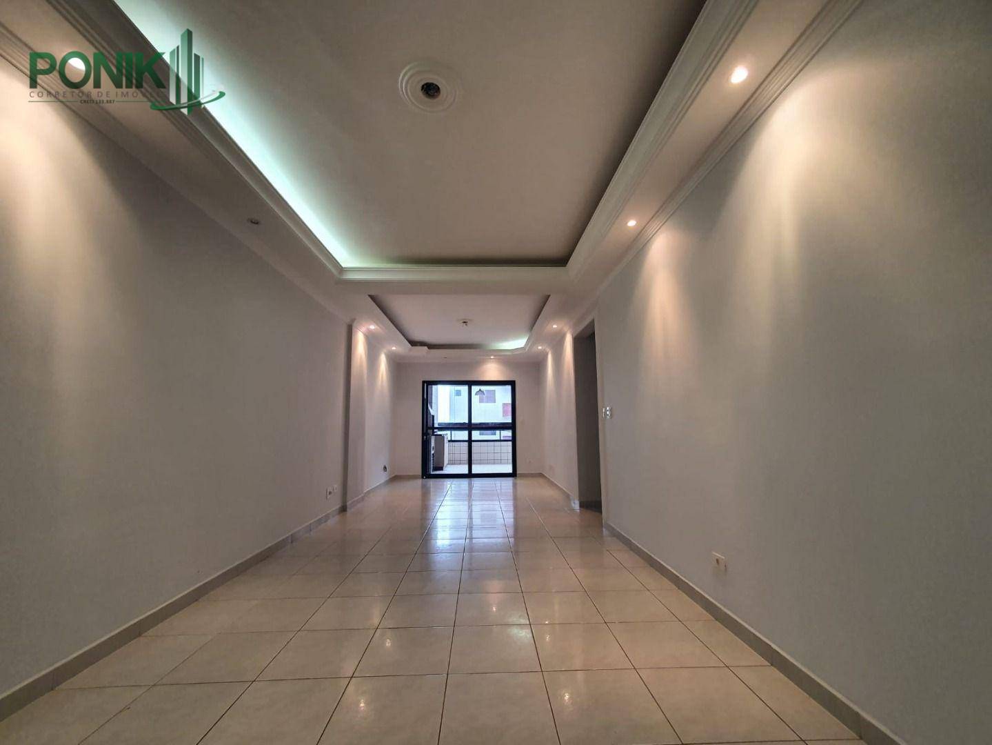 Apartamento à venda com 3 quartos, 131m² - Foto 2