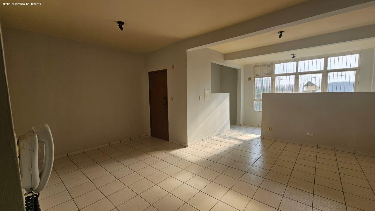 Apartamento à venda com 2 quartos, 77m² - Foto 11