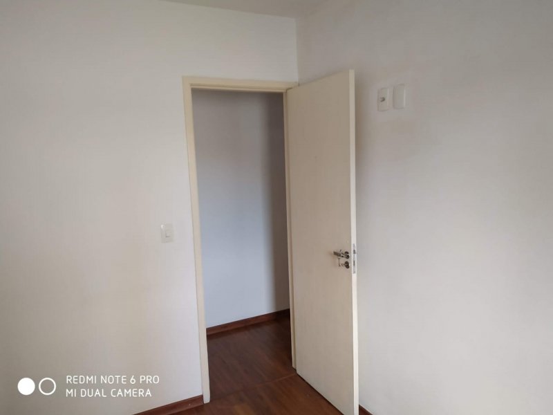 Apartamento à venda com 2 quartos, 54m² - Foto 4