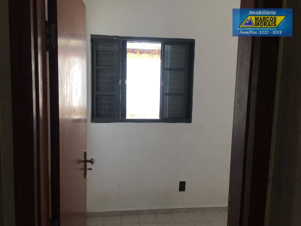 Casa à venda com 3 quartos, 328m² - Foto 21