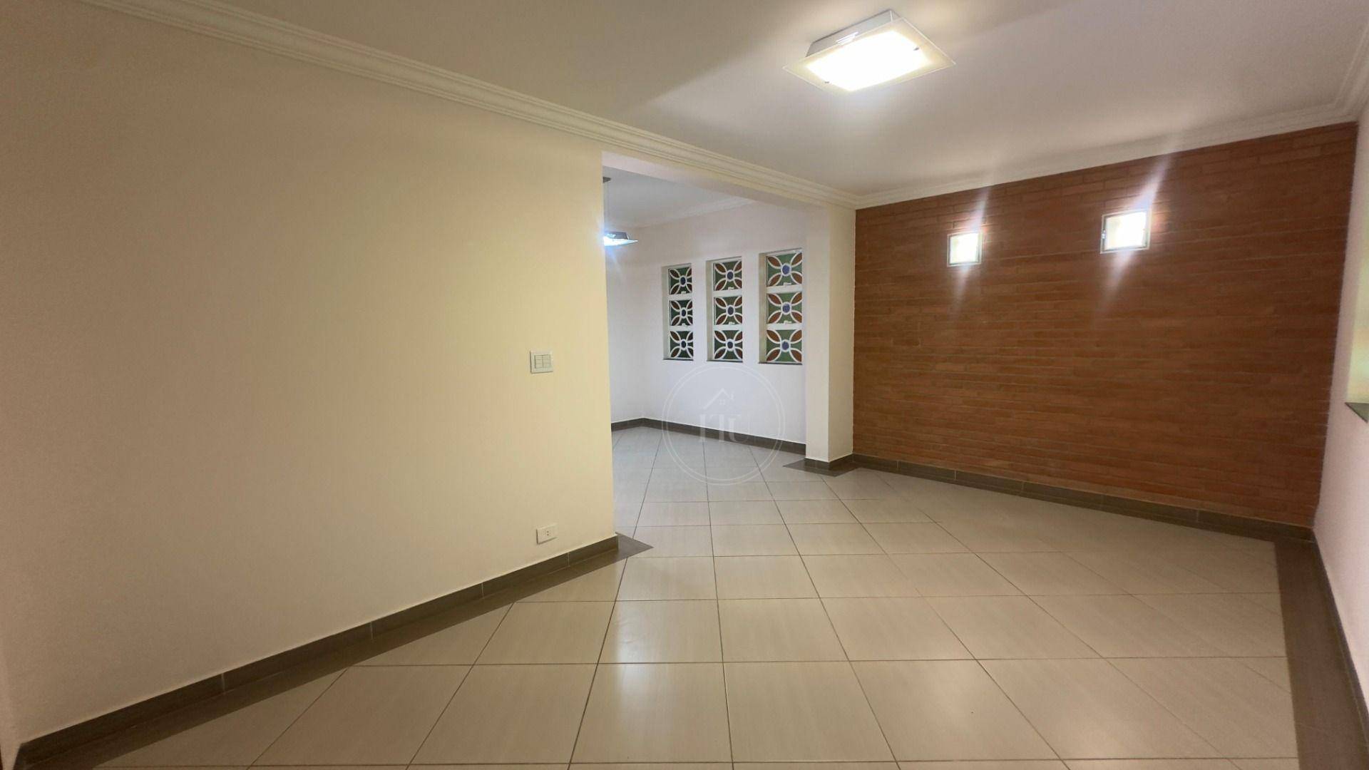 Casa de Condomínio para alugar com 3 quartos, 250m² - Foto 3