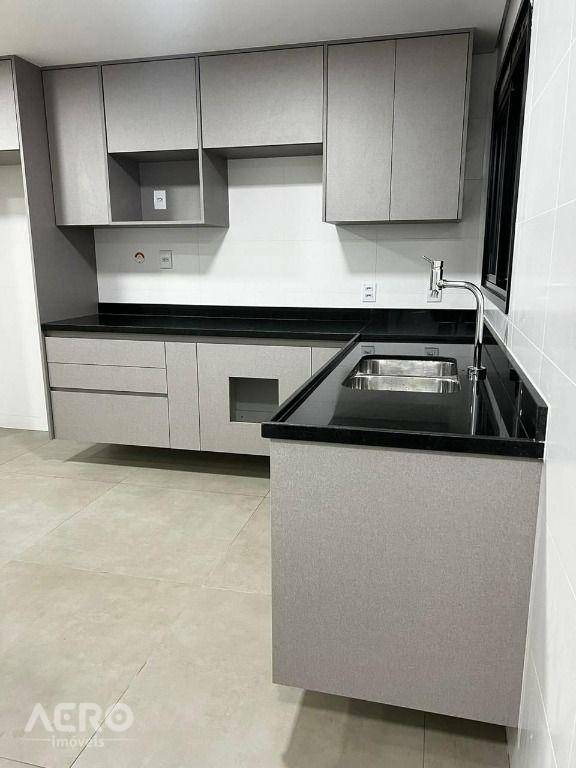 Apartamento à venda e aluguel com 3 quartos, 159m² - Foto 13