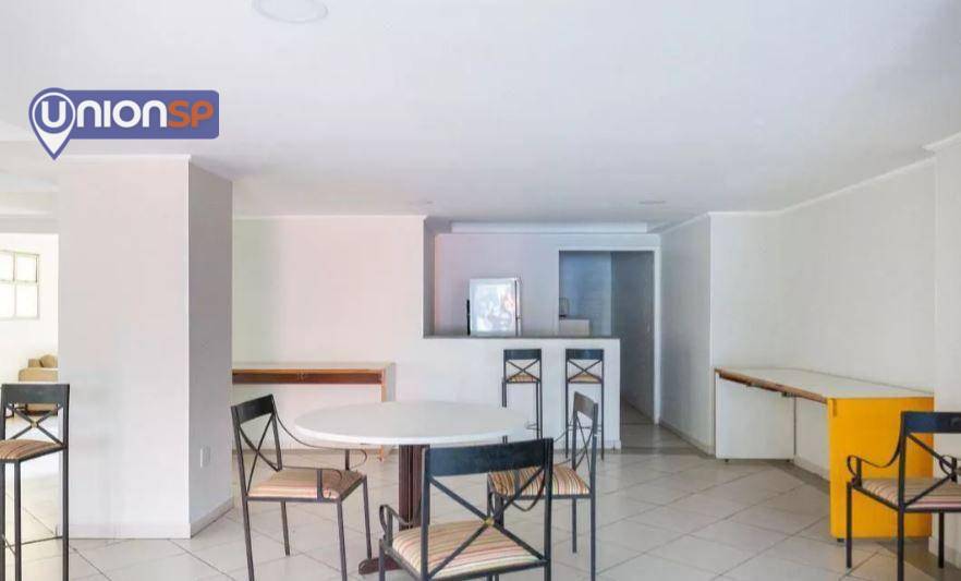 Apartamento à venda com 1 quarto, 37m² - Foto 17