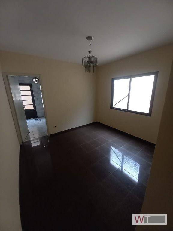 Casa para alugar com 2 quartos, 100m² - Foto 9