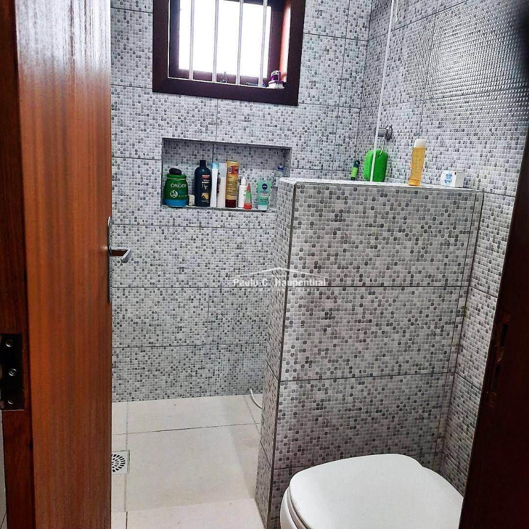 Casa à venda com 3 quartos, 75m² - Foto 8