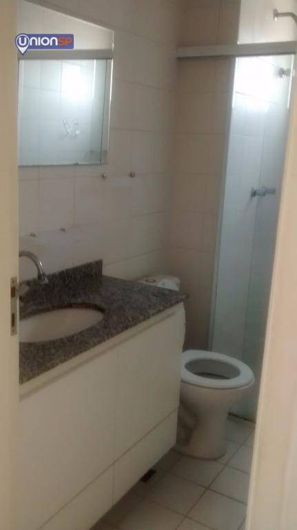 Apartamento à venda com 2 quartos, 67m² - Foto 13