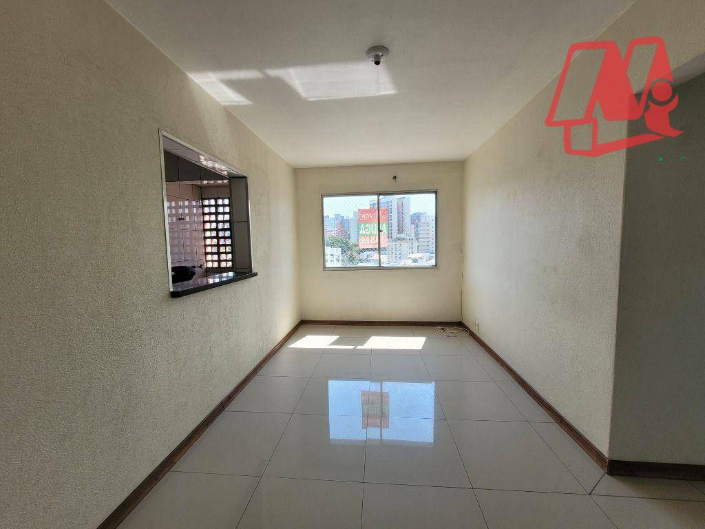 Apartamento à venda com 2 quartos, 72m² - Foto 2