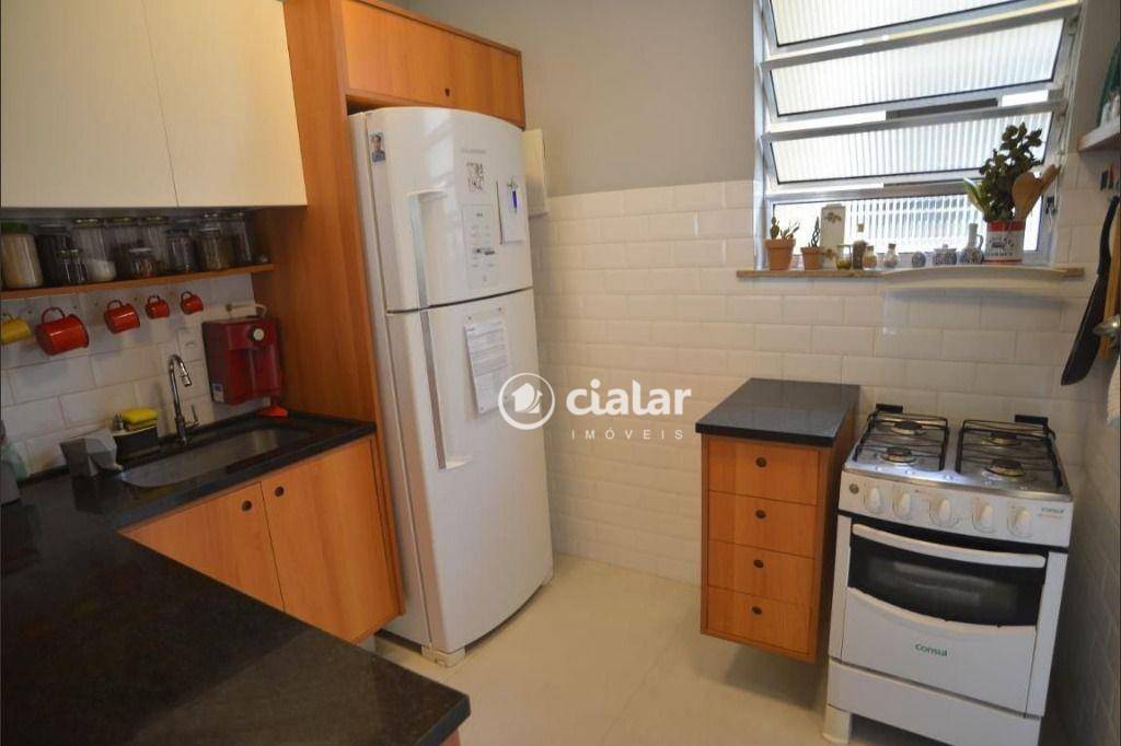 Apartamento à venda com 2 quartos, 70m² - Foto 8