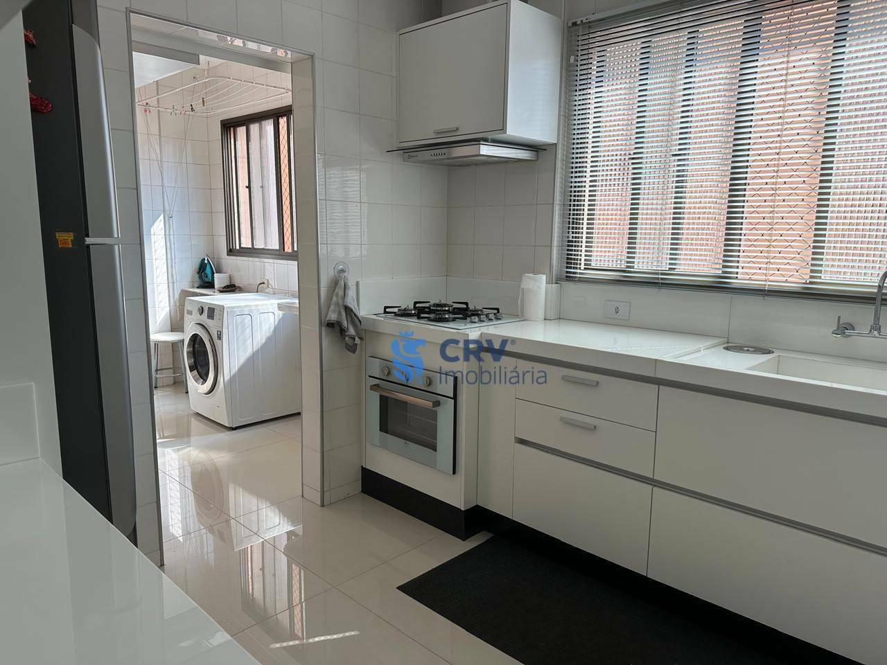 Apartamento à venda com 3 quartos, 156m² - Foto 6