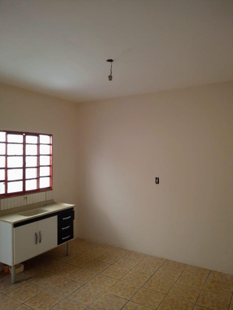 Casa à venda com 1 quarto, 125m² - Foto 3