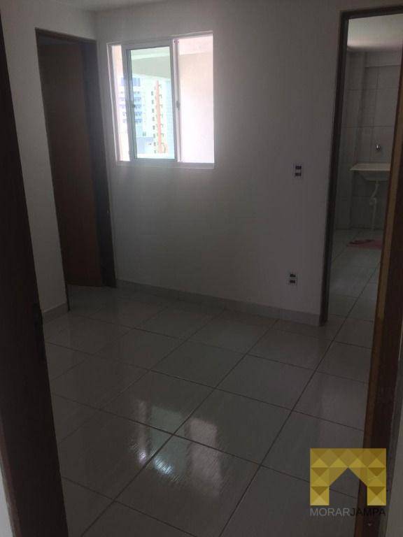 Apartamento para alugar com 3 quartos, 91m² - Foto 15