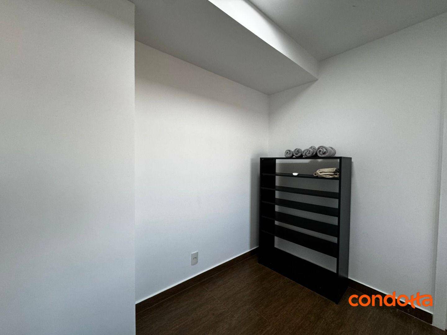 Apartamento para alugar com 3 quartos, 172m² - Foto 15