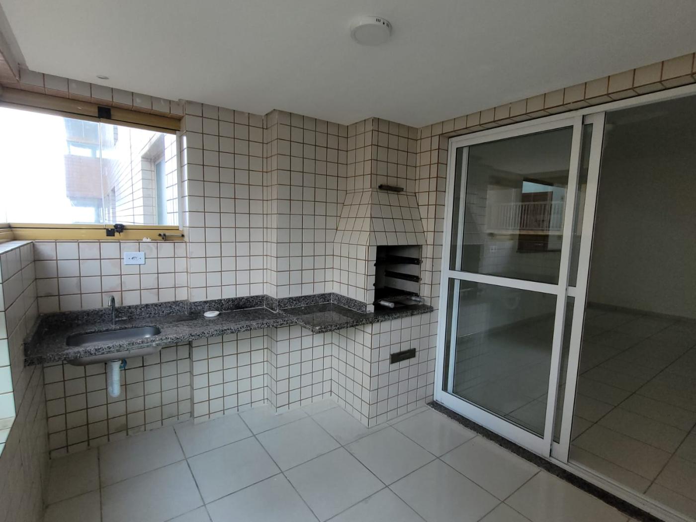 Apartamento à venda com 2 quartos, 76m² - Foto 2