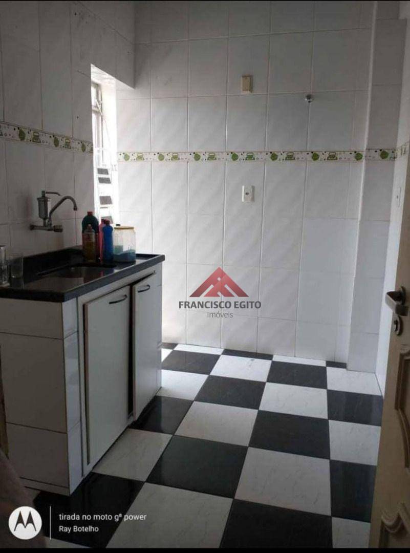 Apartamento à venda com 2 quartos, 60m² - Foto 7