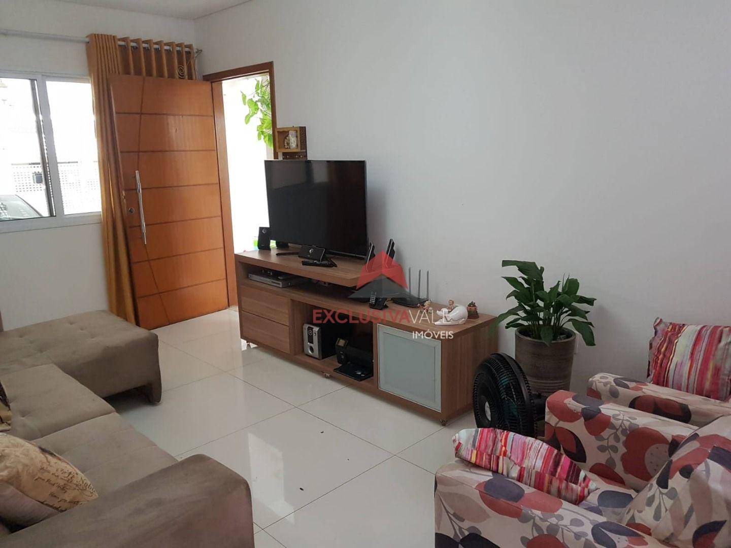 Casa à venda com 3 quartos, 154m² - Foto 1
