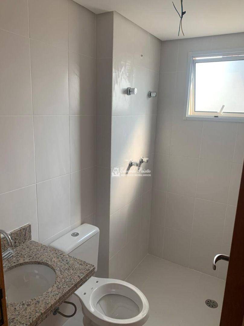 Apartamento à venda com 2 quartos, 65m² - Foto 10