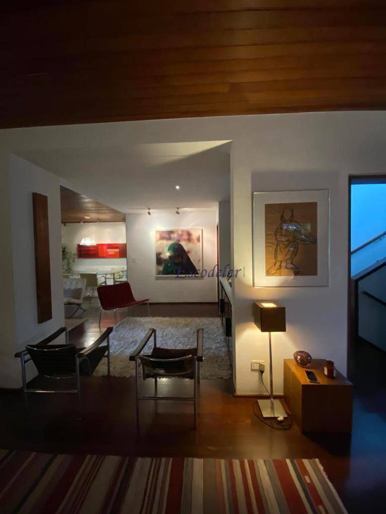 Casa à venda com 5 quartos, 550m² - Foto 25