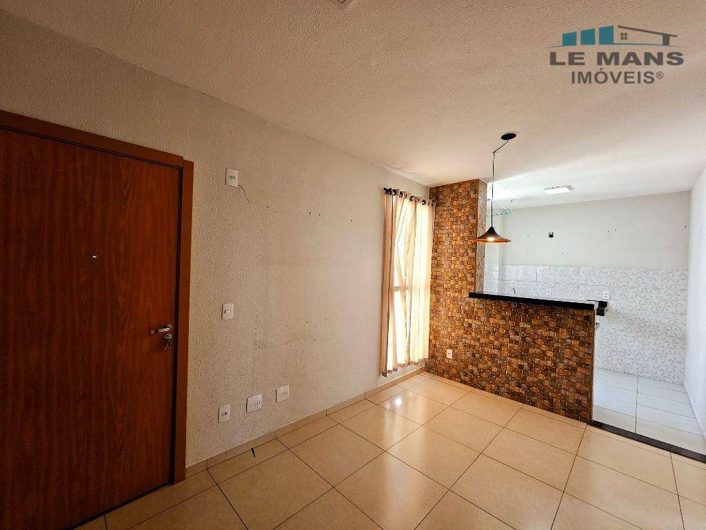 Apartamento à venda com 2 quartos, 46m² - Foto 2