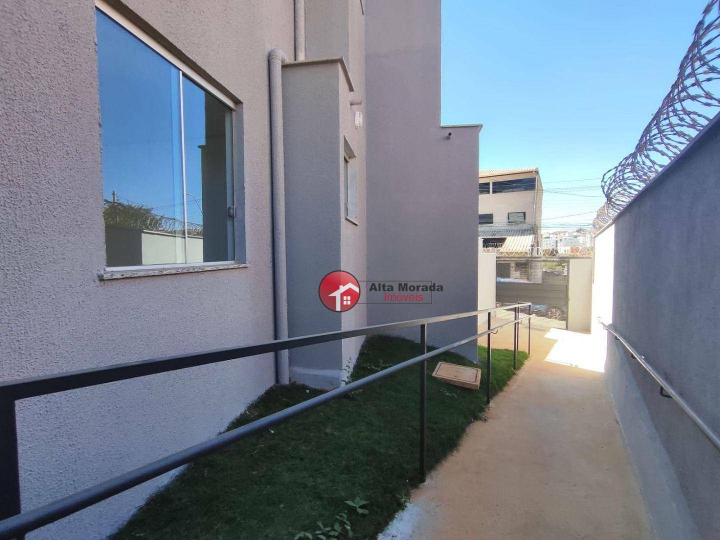 Apartamento à venda com 2 quartos, 48m² - Foto 2